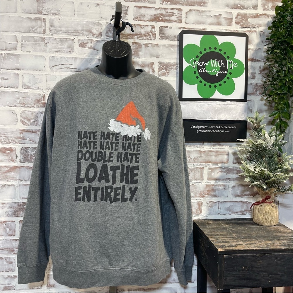 Gray Graphic Sweatshirt with Holiday Theme